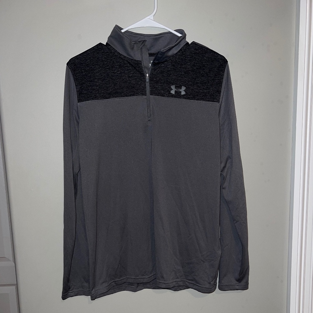 Boys Under Armour 1/4 Zip Pullover YXL Gray/Black EUC